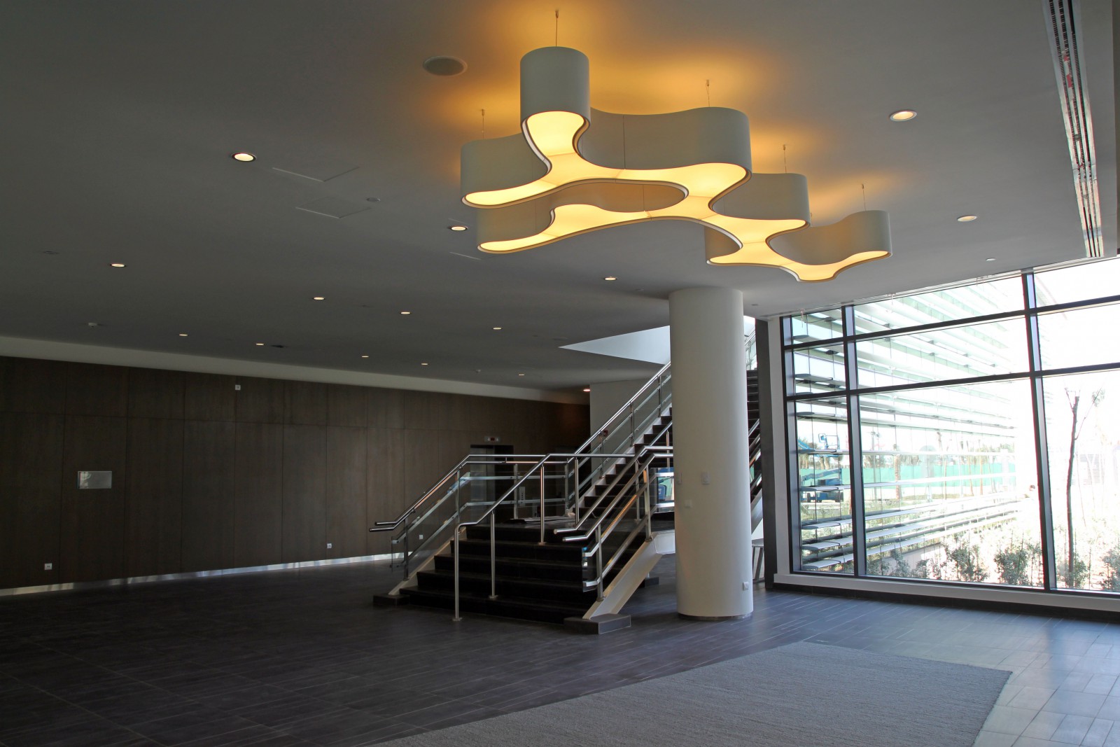 SIGNATURE ARCHITECTURAL TOWER